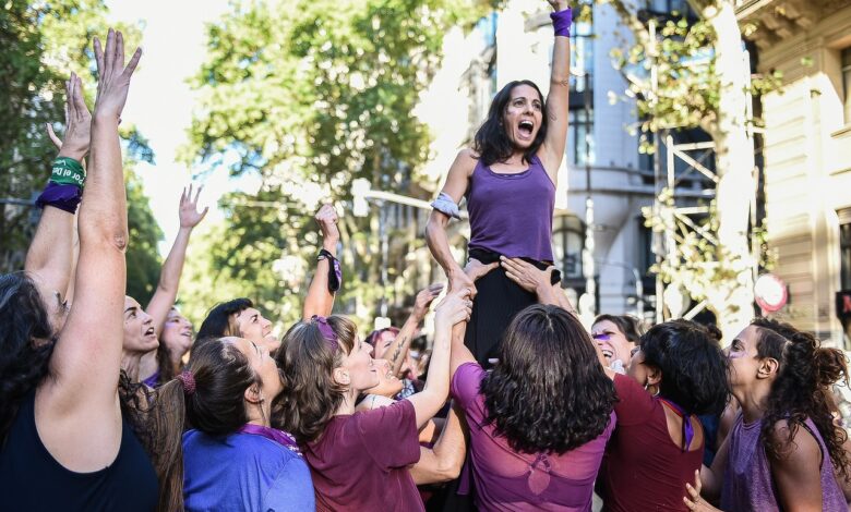 Slovensko veleposlaništvo opozarja na nevarnosti protestov v Beogradu 1 protest in serbia