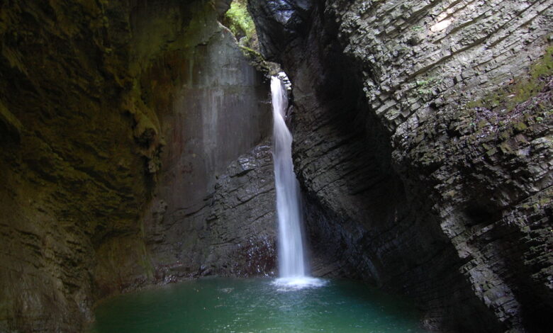 drama pri slapu kozjak mladi spanec resen iz objema toka 6803d699a3648 1745082009