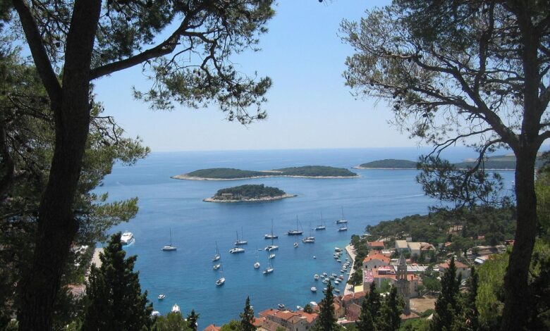 Na Hvaru izteklo 15 ton nafte: Ekološka kriza pretresa otok #video 1 hvar