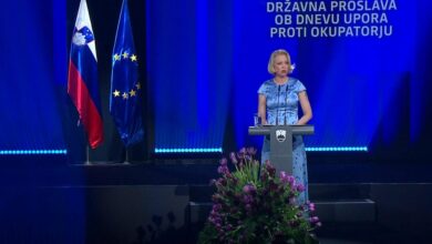 mocan nagovor urske klakocar zupancic na proslavi v trzicu 680c929468b2a 1745654420