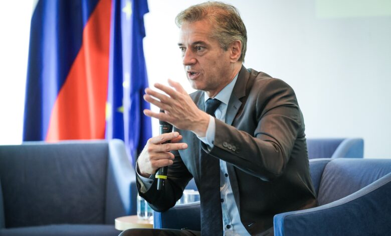 Srečanje med Plenkovićem in Golobom v Vinici: Ključni trenutek za slovensko-hrvaške odnose 1 srecanje med plenkovicem in golobom v vinici kljucni trenutek za slovensko hrvaske odnose 685933d5e6127 1750676437