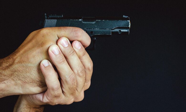 Tragičen dogodek v Beogradu: Pred osnovno šolo streljen 24-letnik 1 tragicen dogodek v beogradu pred osnovno solo streljen 24 letnik 6843e3b3a5b1e 1749279667