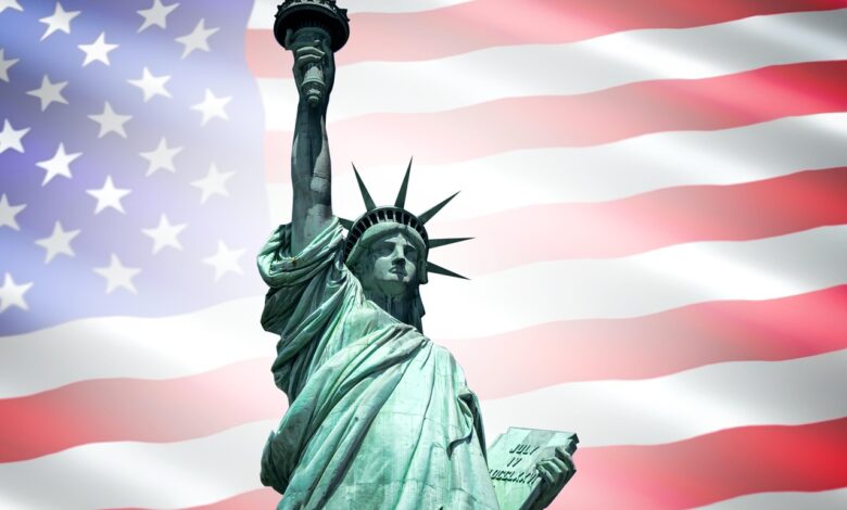 Trump razmišlja o napotitvi vojske v Chicago in New York: Demokratski guverner opozarja na zlorabo oblasti 1 new york