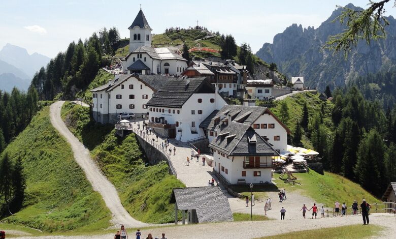 slovenci z vsega sveta na romanju treh slovenij na visarjah 688f5d626d643 1754226018