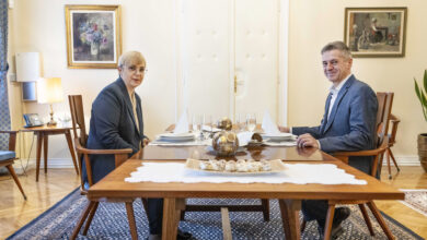 vlada razpravlja o spornem predlogu enotnega varovanja predsednice in premierja 688ce498bd2c3 1754064024