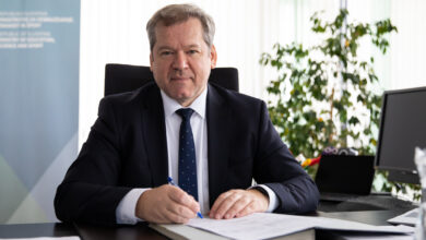 Minister dr. Igor Papic urad vlade rs za komuniciranje
