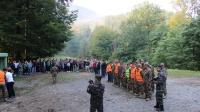 dijaki iz brezic in krskega navduseni nad obrambnim dnevom in vojaskimi vescinami 68d5591627aff 1758812438