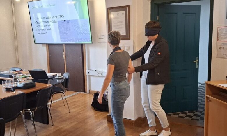 Idrija postavlja nove standarde za pomoč slepim in slabovidnim 1 idrija postavlja nove standarde za pomoc slepim in slabovidnim 68c1846f0d26b 1757512815