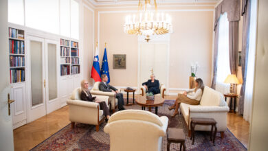 Sestanek predsednice republike in predsednika vlade FitMaxWzIwMDAsMjAwMCwiNjcyNzE1OTU4ZCJd