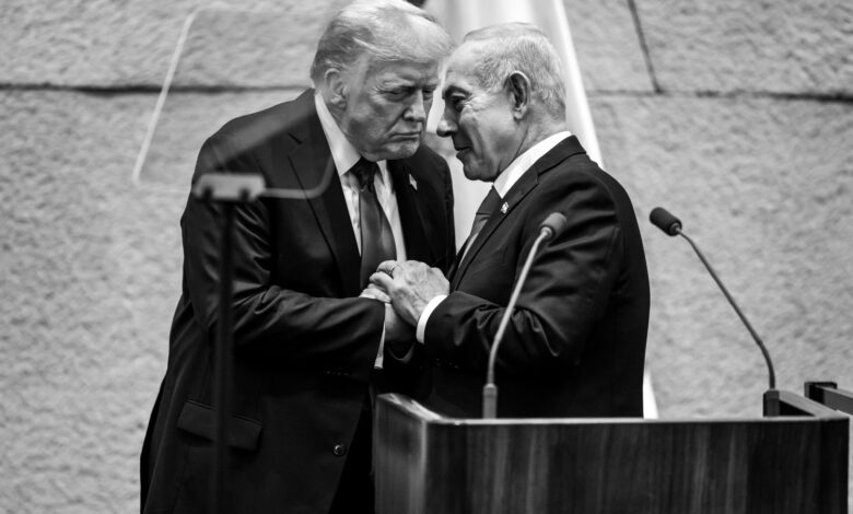 Biden in Clinton pohvalila Trumpa za premirje v Gazi 1 Trump in Netanjahu 2025