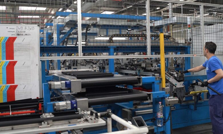 Adient zapira obrat v Novem mestu: 300 delavcev brez služb 1 adient zapira obrat v novem mestu 300 delavcev brez sluzb 68ff18922ec4e 1761548434