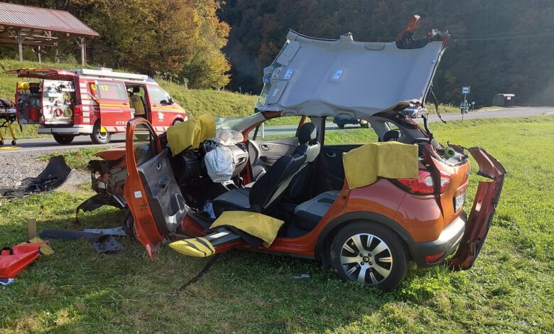 drama v posavju resevanje po hudi prometni nesreci v sevnici foto 68f5d013c44d2 1760940051