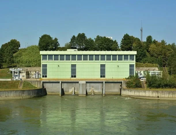 dravske elektrarne znizujejo vodostaj ptujskega jezera za varnostni pregled 68f3ab88afc1e 1760799624