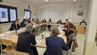 Minister po srečanju z ravnatelji in dijaško skupnostjo napoveduje ukrepe za večjo varnost dijakov v šolah 1 minister po srecanju z ravnatelji in dijasko skupnostjo napoveduje ukrepe za vecjo varnost dijakov v solah 6902483b90ad9 1761757243