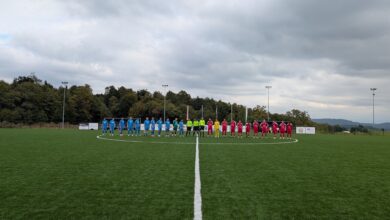 Nogometna drama v Trebnjem: Trener in igralec izključena po kaotičnem spopadu 3 nogometna drama v trebnjem trener in igralec izkljucena po kaoticnem spopadu 68f3ab9bb6f1b 1760799643
