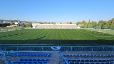 Prenovljeni stadion v Izoli: Nova travna površina in zalivalni sistem 2 prenovljeni stadion v izoli nova travna povrsina in zalivalni sistem 68fd02315151a 1761411633