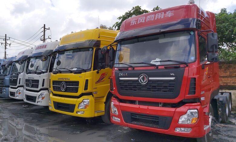 Avtoprevozniki grozijo z blokadami, ministrica Bratušek opozarja na posledice 1 truck carriers