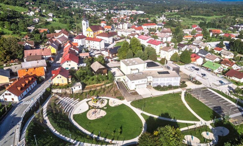 V Semiču odprli nov večnamenski park 1 v semicu odprli nov vecnamenski park 68e36915c4a2b 1759734037