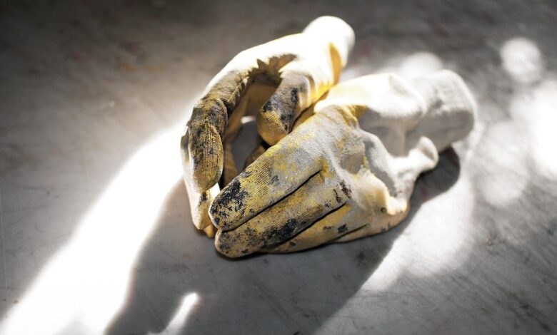 zsss ob svetovnem dnevu dostojnega dela cas je za konec prekarnosti 68e4c8aa283ba 1759824042