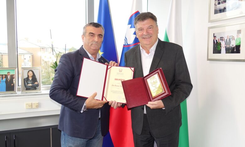 zupan grosupljega se distancira od ocitanih kaznivih dejanj zupanu vlasenice 68e241cbac850 1759658443