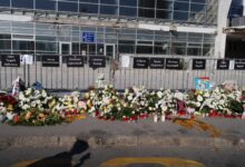 Procesni zapleti še naprej zavirajo sojenje za tragedijo v Novem Sadu 15 Novi sad obletnica pred zeleznisko postajo vir FB Kreni Pokreni