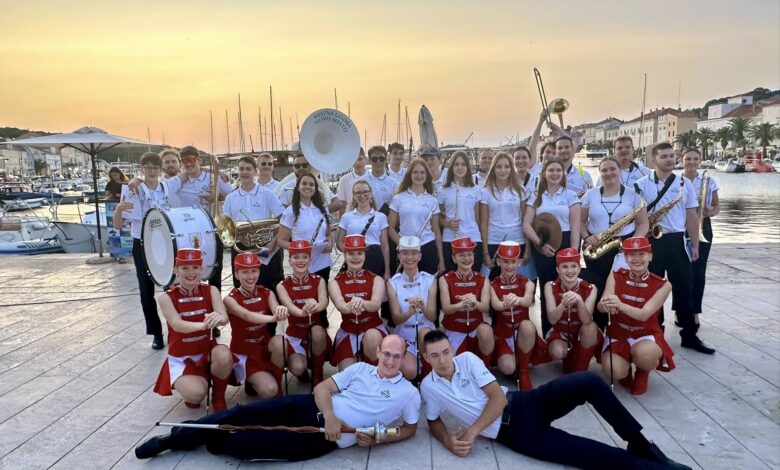 Godbeniki Dolenjske in Bele krajine: Glasba, ki povezuje generacije #foto 12 godbeniki dolenjske in bele krajine glasba ki povezuje generacije foto 6918cdd29ca4d 1763233234