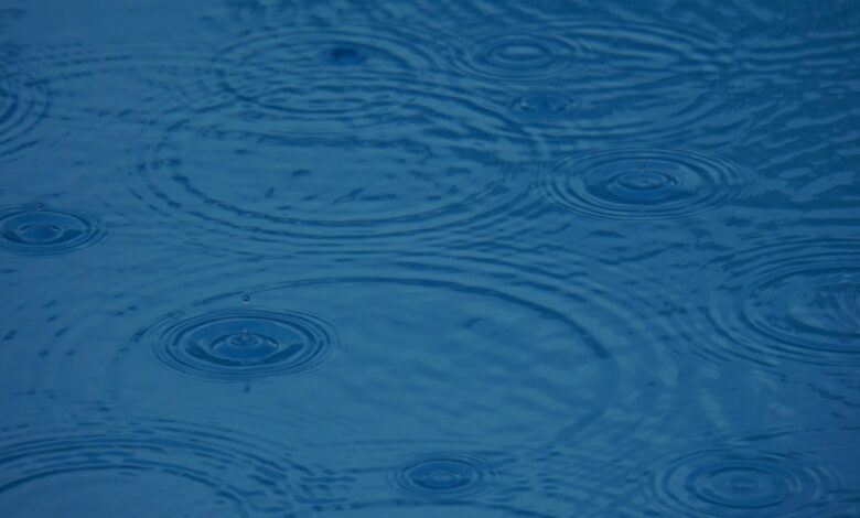 mocno dezevje in poplave povzrocajo tezave na zahodu in jugu drzave 69259a6a9786b 1764072042