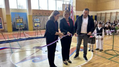 Na OŠ Podzemelj uradno predali namenu novo sanirano streho #Foto 3 na os podzemelj uradno predali namenu novo sanirano streho foto 691a1f5487280 1763319636