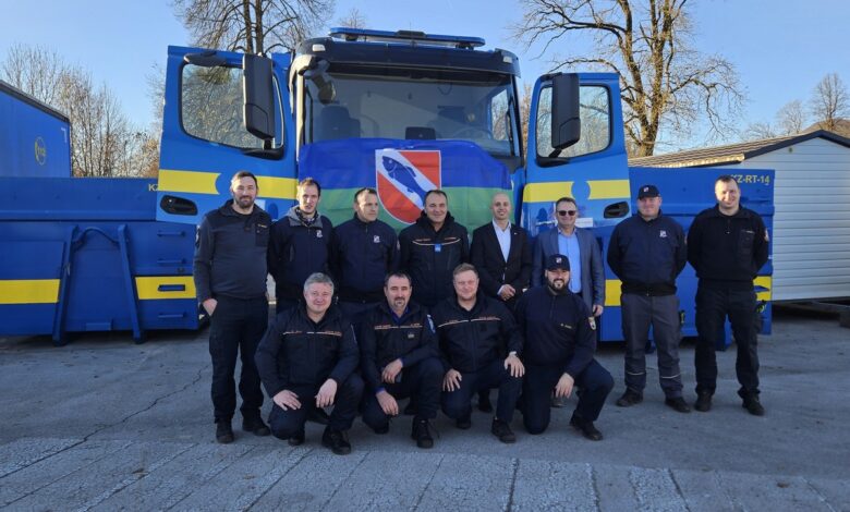 ribnica pridobila novo specialno vozilo civilne zascite 69120c25f0455 1762790437