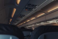 zaradi financne blokade v zda odpovedanih preko 1400 letov 6910d6aade88a 1762711210