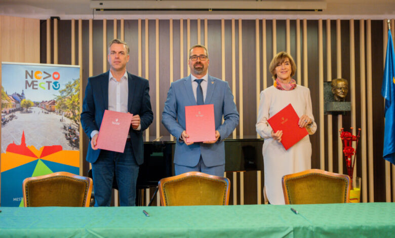 letna skupscina zdruzenja zgodovinskih mest slovenije v novem mestu prinesla podpis pomembnega dogovora 692d6740dda18 1764583232