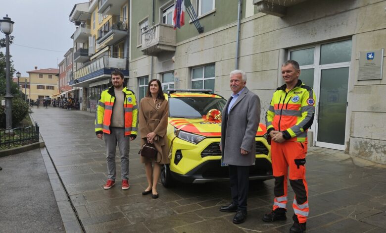 novo hibridno vozilo za nujno pomoc izboljsuje zdravstvo v izoli 6947b74094859 1766307648