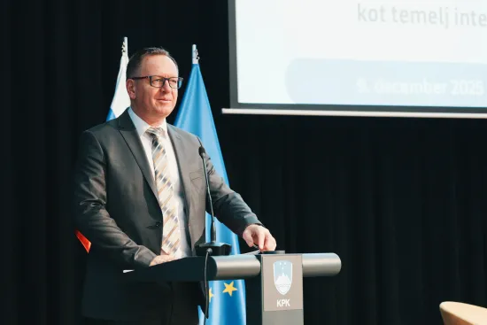 resne obtozbe primer kavcic poudarja izzive v zdravstvu 69399923719e0 1765382435