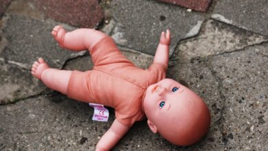 tri leta in pol zaporne kazni 65 letniku za spolno zlorabo sedemletnice 692d7540f0b71 1764586816