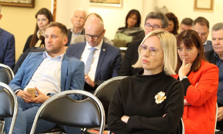 v trebnjem zasedalo predsedstvo skupnosti obcin slovenije 693a6c1290519 1765436434