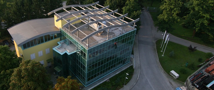 krsko zavrnilo prodajo deleza v kostaku zaradi prenizke cene 6969e20f2bb07 1768546831