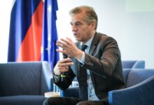 premier golob prejel trumpovo vabilo v svoj edinstven odbor za mir 696f7c76ed7f3 1768914038