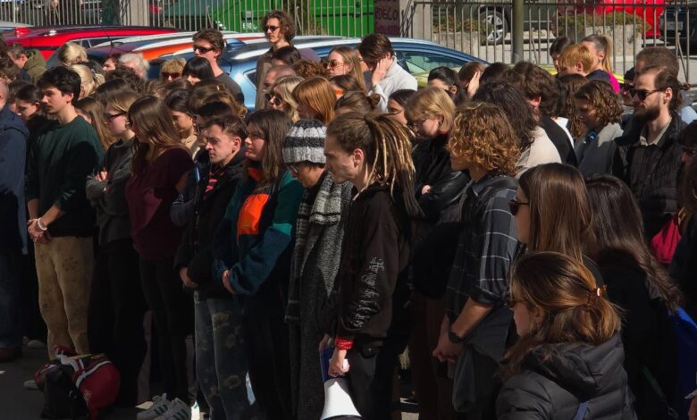 zacelo sojenje policistom zaradi uporabe solzivca na protestu 6974d06edb23d 1769263214