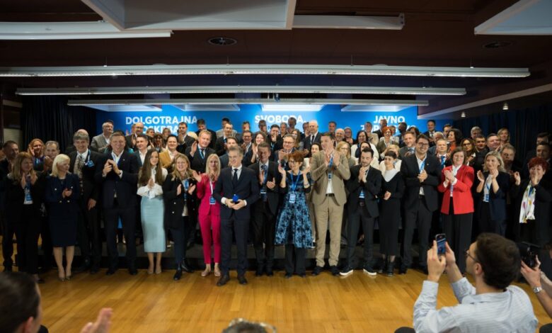 SKUPNA Custom 1024x683 1