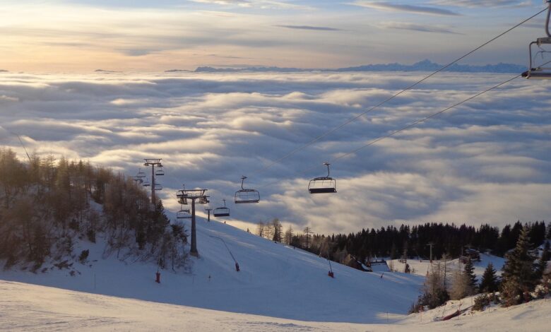 neodgovorna voznja z motornimi vozili unicila smucarske proge na krvavcu foto 6985f4041c9c1 1770386436