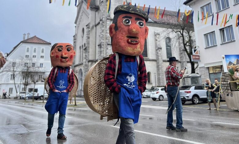 ribniski pustni karneval tisoc nastopajocih kljub dezju navdusilo obiskovalce 699217d5482e3 1771182037