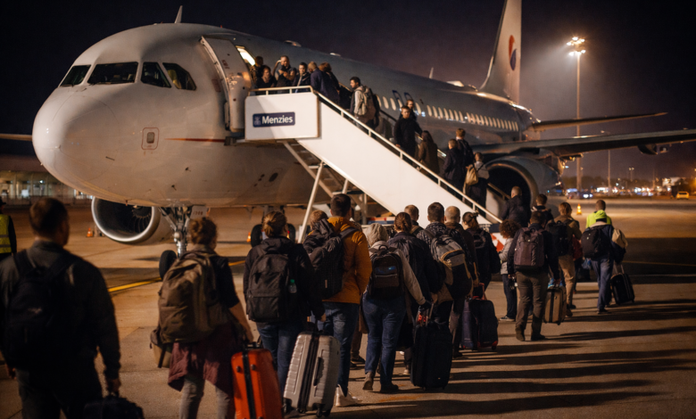 kako je slovenija med prvimi v evropi uspesno evakuirala vec kot tisoc ljudi z bliznjega vzhoda video 69af1956ab86a 1773082966