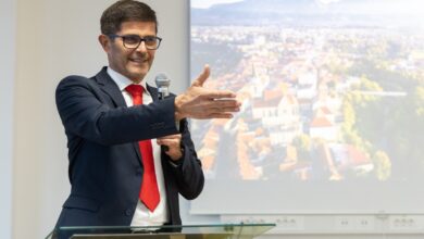 lazni profil kranjskega zupana povzroca skrbi 69bea4712c55e 1774101617