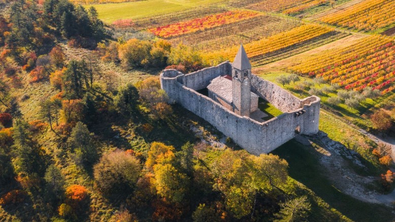 mocan veter na severnem primorskem povzroca kaos in skodo 69bbe551b12b6 1773921617