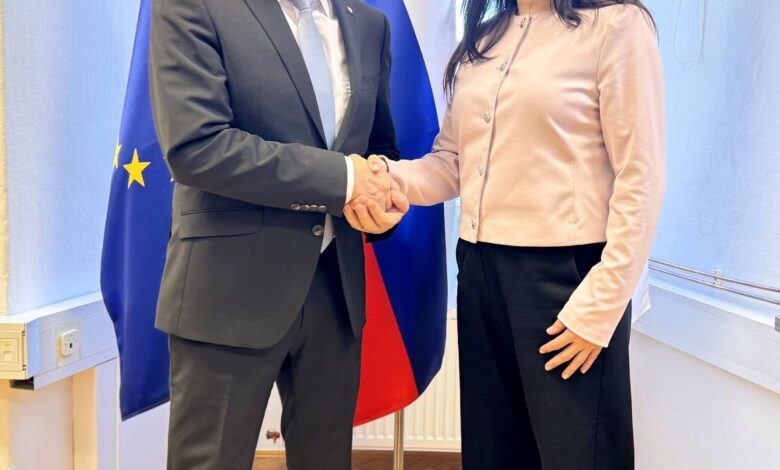 Prvi odzivi novoizvoljenih poslancev: Bele krajine ponovno v ospredju #video 1 prvi odzivi novoizvoljenih poslancev bele krajine ponovno v ospredju video 69c1639ce87a5 1774281628