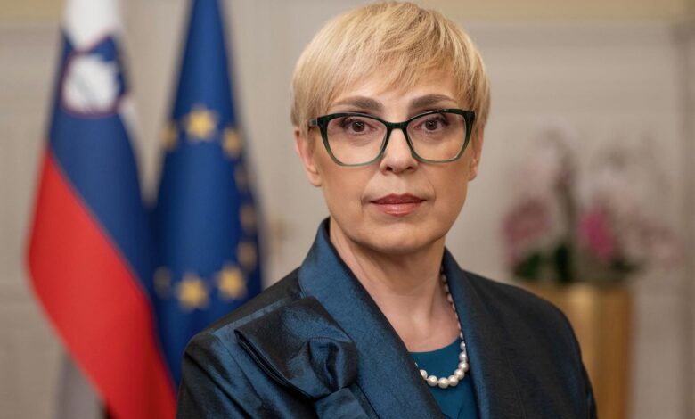 Natasa Pirc Musar vir FB predsednice april 2026