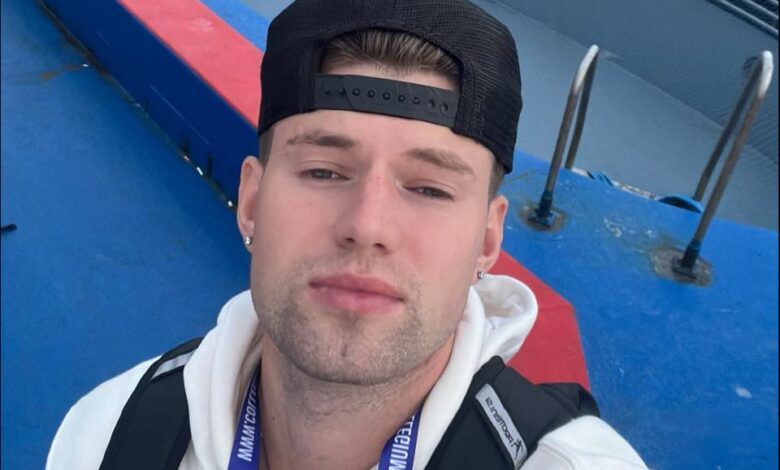 jus cop od mestnega fanta do zvezde druzbenih omrezij 69e5dd080b93c 1776672008