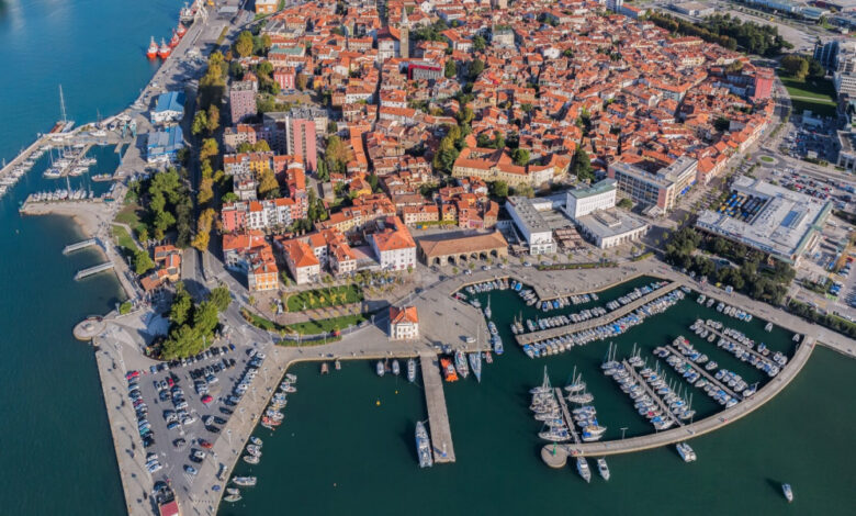 koper uvaja nova pravila za enotno vizualno identiteto mesta 69e2672ea7769 1776445230