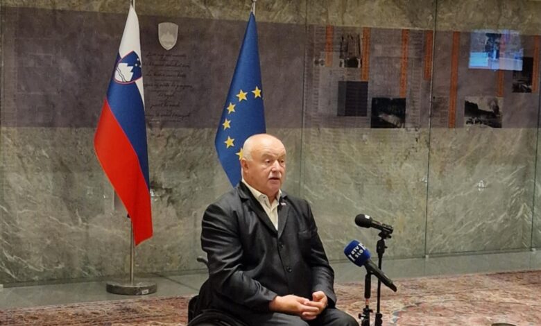 Nova evropska parkirna karta: Konec zlorab do leta 2028 #video 1 nova evropska parkirna karta konec zlorab do leta 2028 video 69e0dd5bd41f2 1776344411