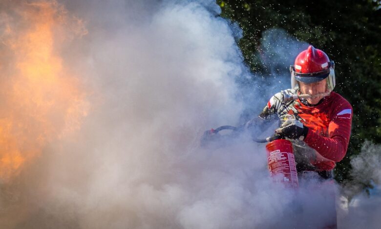 Požar zajel skladišče Hrvaških železnic v Osijeku: Ogenj ukročen, škoda obsežna 1 pozar zajel skladisce hrvaskih zeleznic v osijeku ogenj ukrocen skoda obsezna 69df53c721048 1776243655